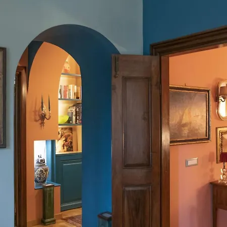 Maison Et Lorangerie Daire Roma